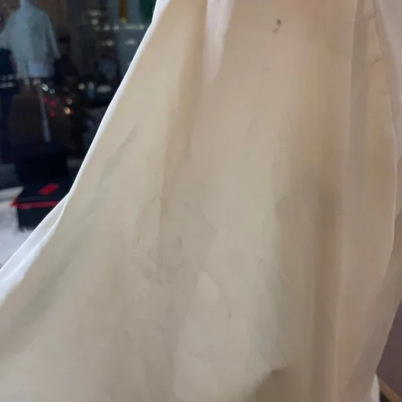 L'ACADEMIE  Cream Tie Flutter Sleeve front top - Picture 8 of 10